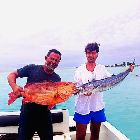 Infinity Dhiffushi Hotel Buitenkant foto