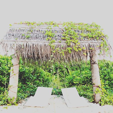 Infinity Dhiffushi Hotel Buitenkant foto