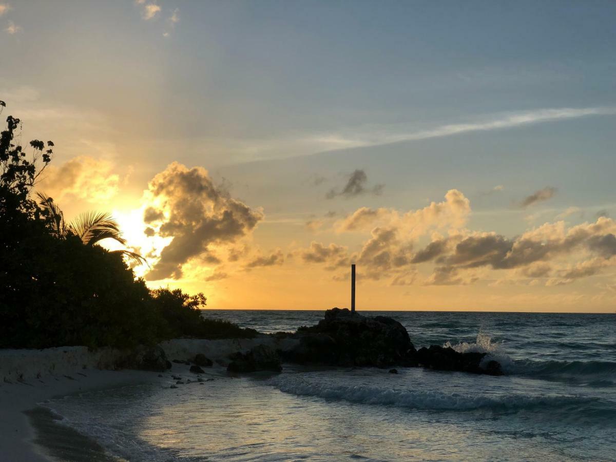 Infinity Dhiffushi Hotel Buitenkant foto